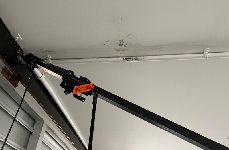 オーバードア　開閉機・レール交換