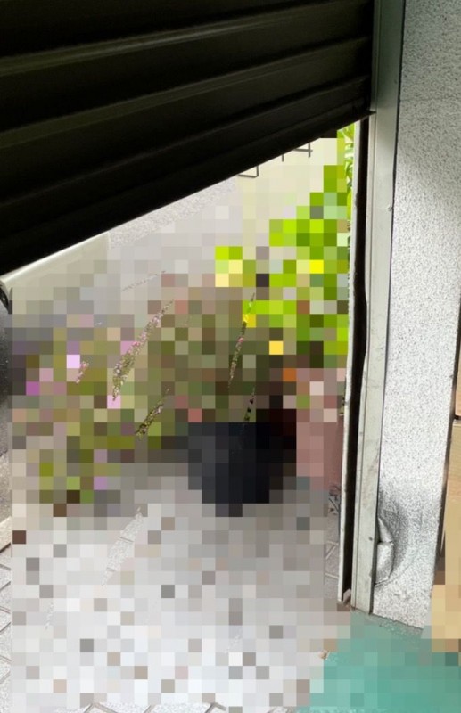 ガイドレール　補修作業