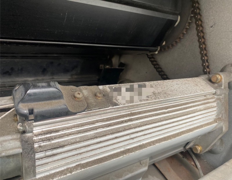 電動シャッター　開閉機交換工事