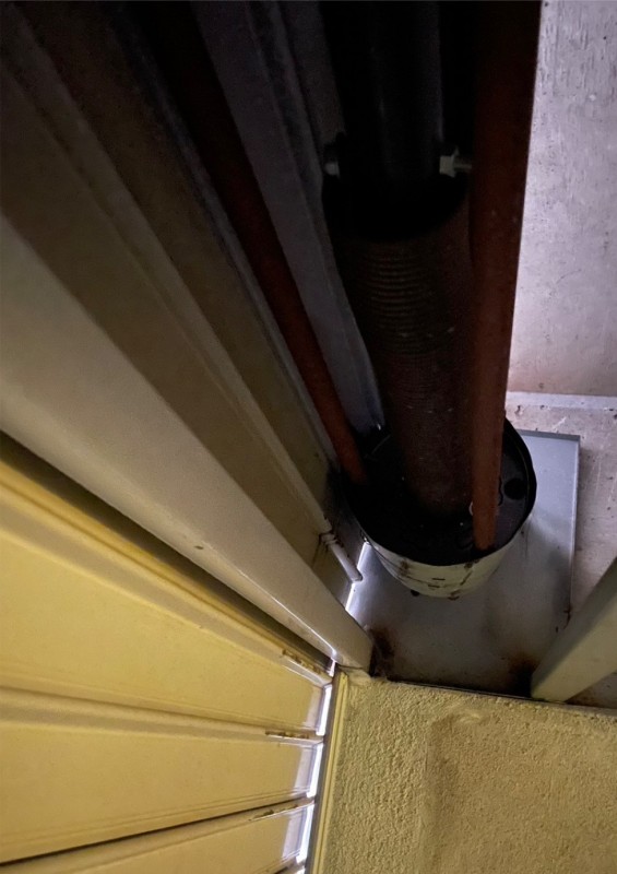 電動シャッター　バネ併用電動開閉機交換