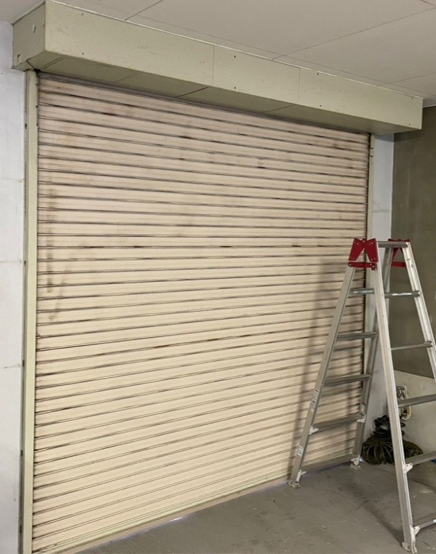 スラット脱線復旧作業