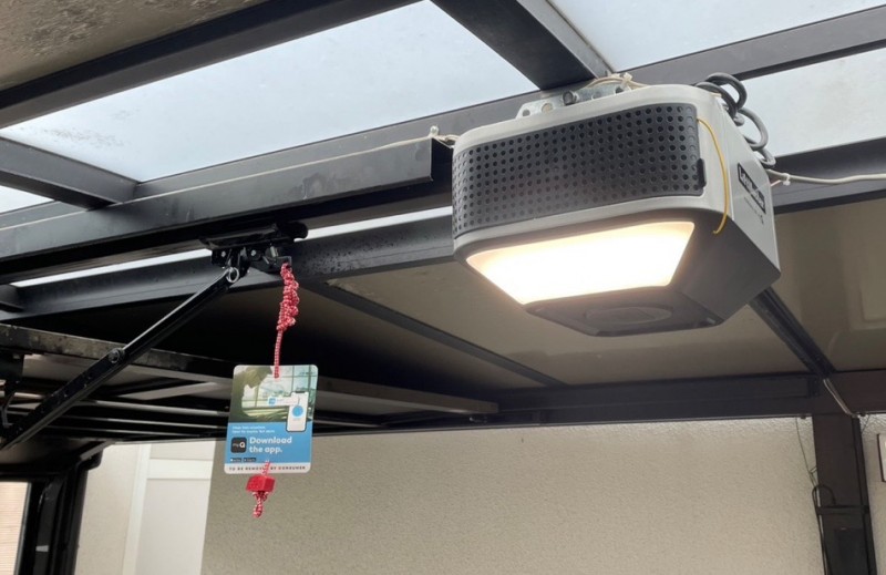 オーバードアシャッター　電動開閉機交換