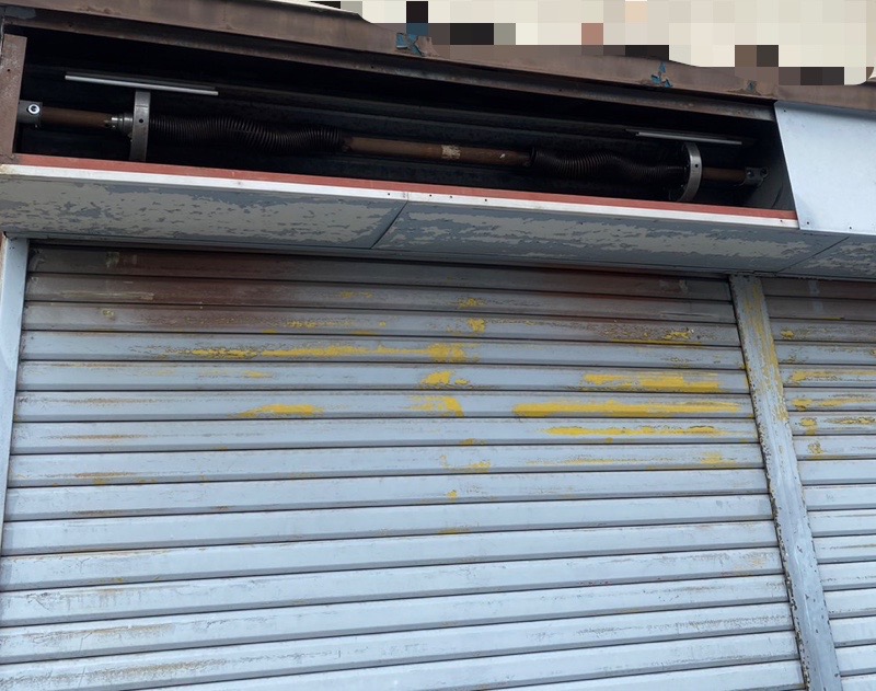 手動シャッター　シャフト修理