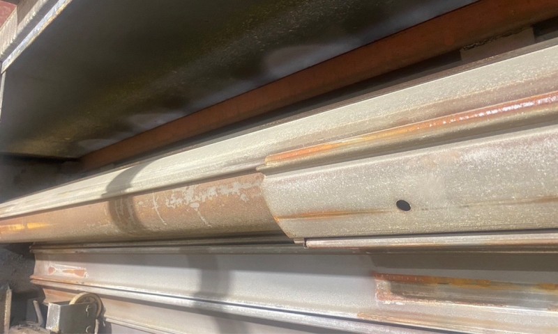 電動シャッター　吊元交換