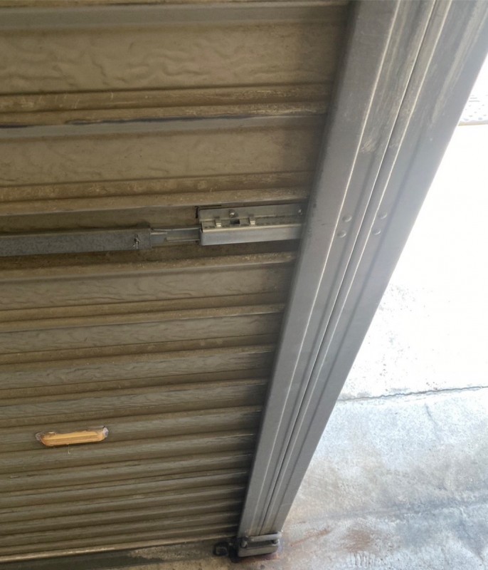 手動シャッター　ラッチ錠交換