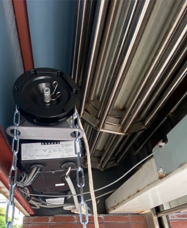 電動シャッター　開閉機交換工事