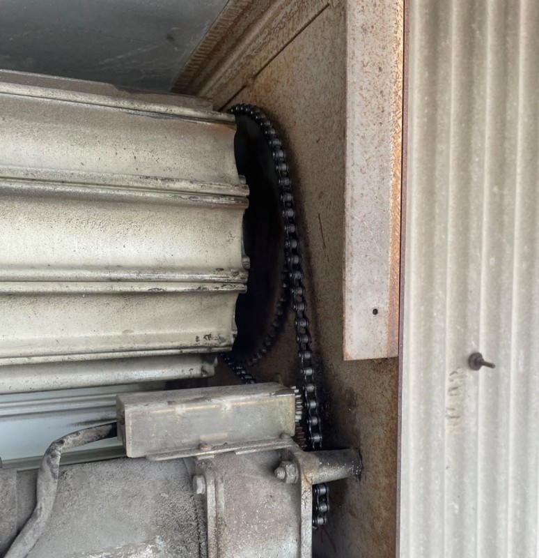 電動開閉機　ローラーチェーン交換