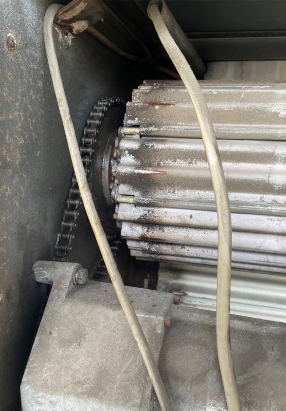 電動開閉機　ローラーチェーン交換