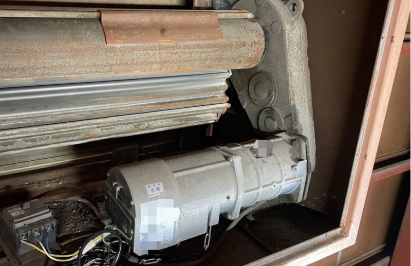 電動シャッター　開閉機交換工事