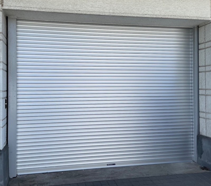 電動シャッター　設置工事