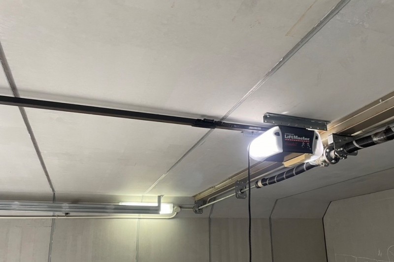 リフトマスター　開閉機　ベルト交換