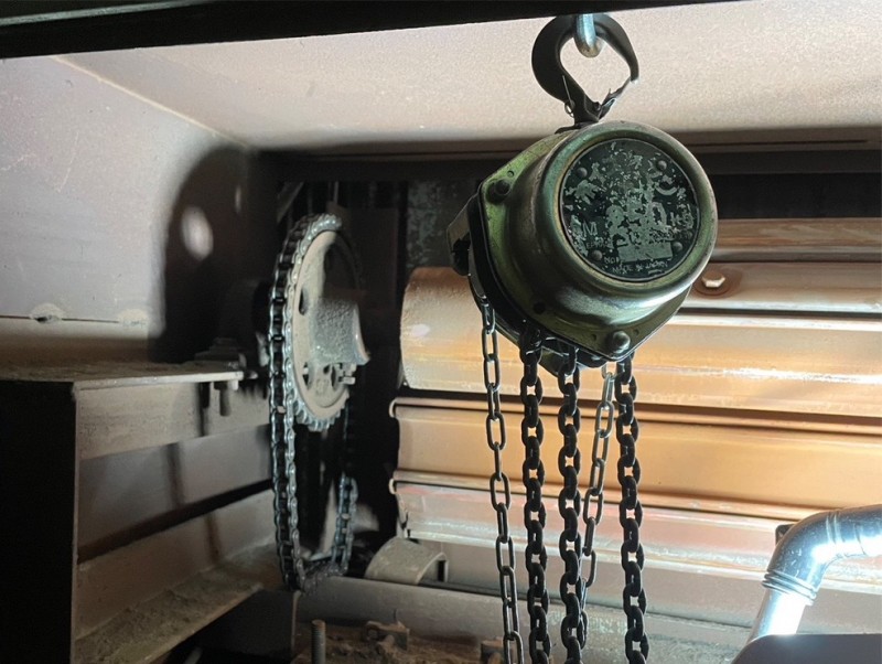 電動シャッター　開閉機交換工事