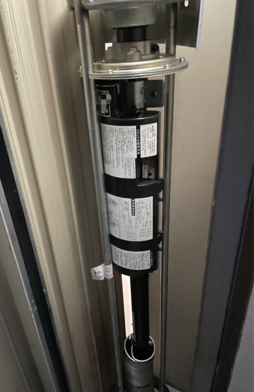 電動シャッター　バネ併用電動開閉機