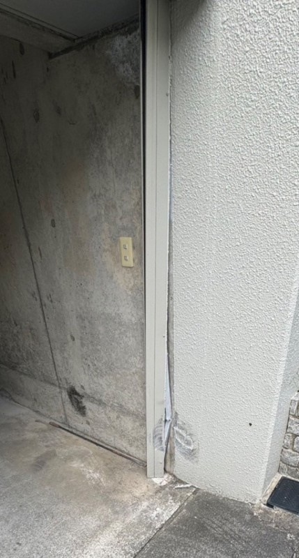 手動シャッター　ガイドレール修理