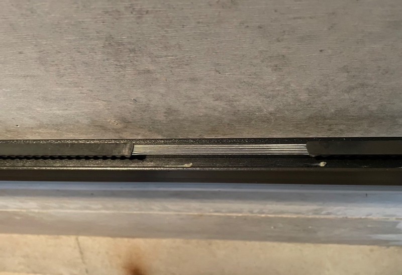 リフトマスター　開閉機　ベルト交換