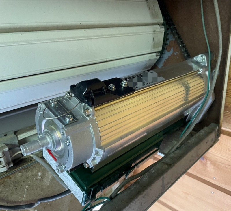 電動シャッター　開閉機交換工事