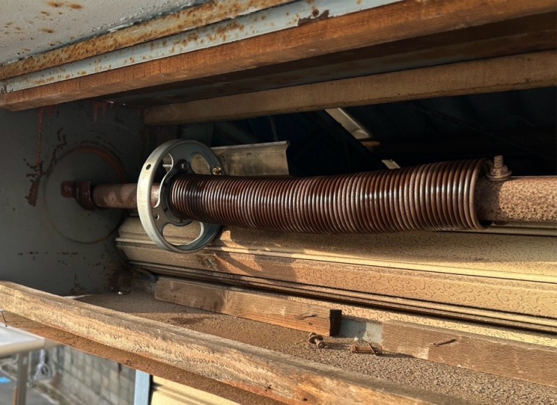 手動シャッター　シャフト修理