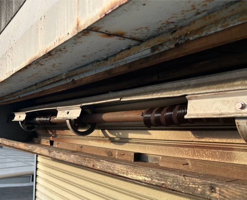 手動シャッター　シャフト修理