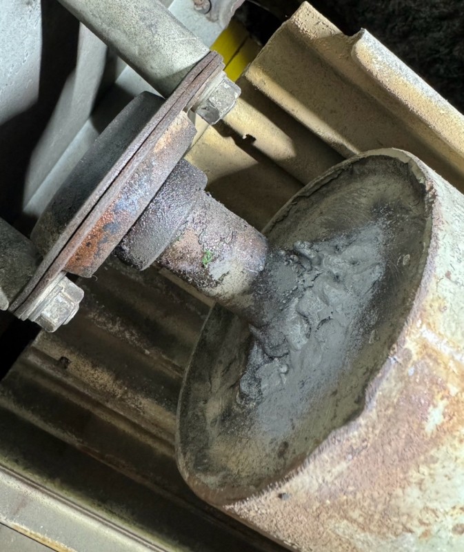 電動シャッター　ドラムシャフト修理