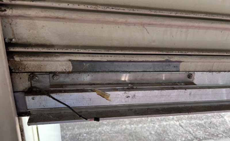 電動シャッター　座板検知送信機　交換