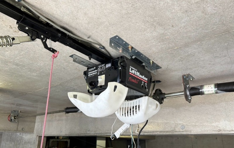 オーバードア　開閉機　交換工事