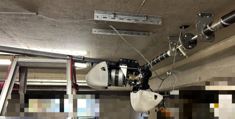 オーバードア　開閉機　交換工事