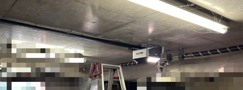 オーバードア　開閉機　交換工事