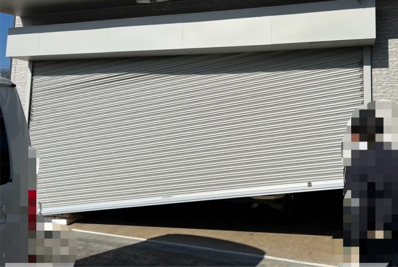 電動シャッター　修理・復旧作業