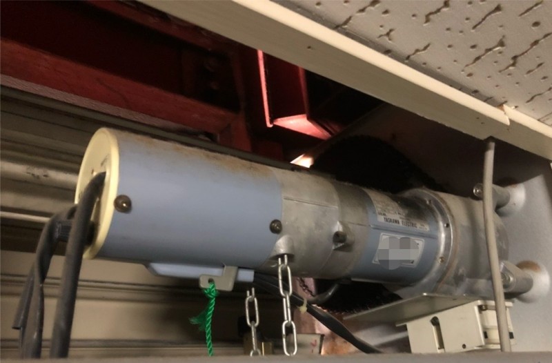 電動シャッター　開閉機交換工事