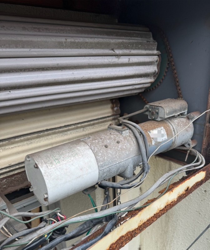 電動シャッター　開閉機交換工事