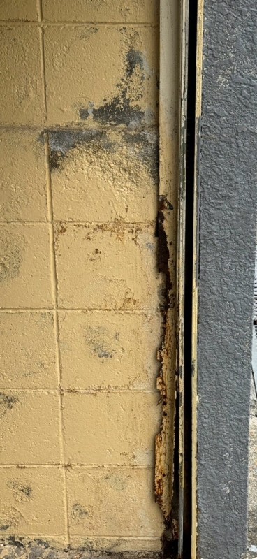 ガイドレール　補修作業