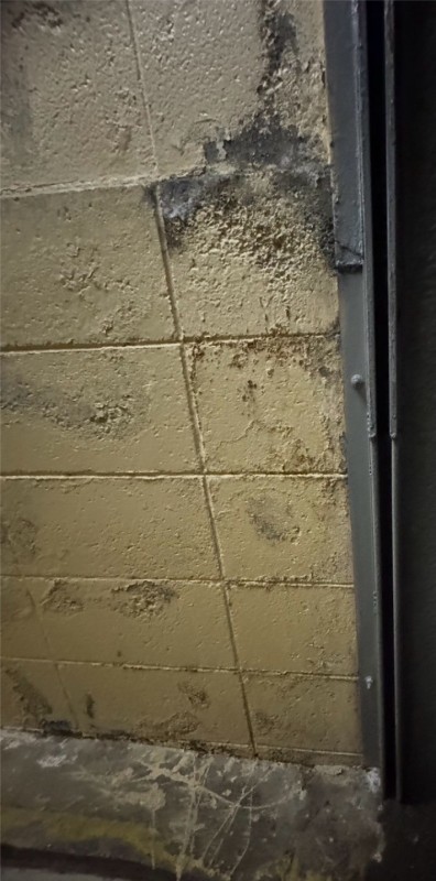 ガイドレール　補修作業