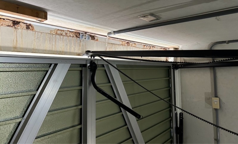 オーバードアシャッター　電動開閉機交換