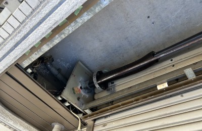 店舗　電動シャッター　開閉機交換工事