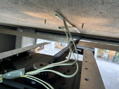 車庫　オーバードアシャッター　ベルト　交換工事