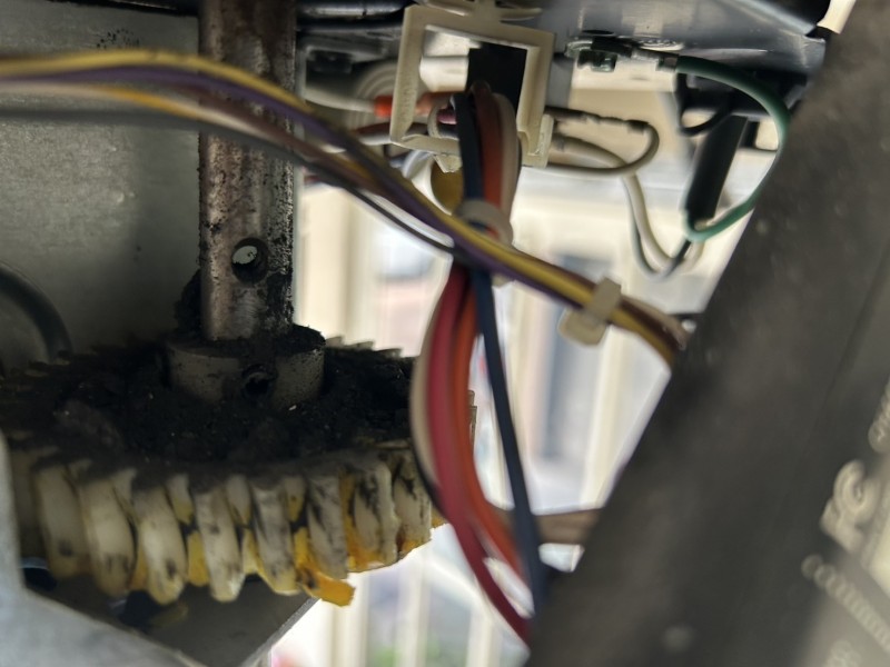 車庫　電動オーバードアシャッター　ベルト・ギア交換