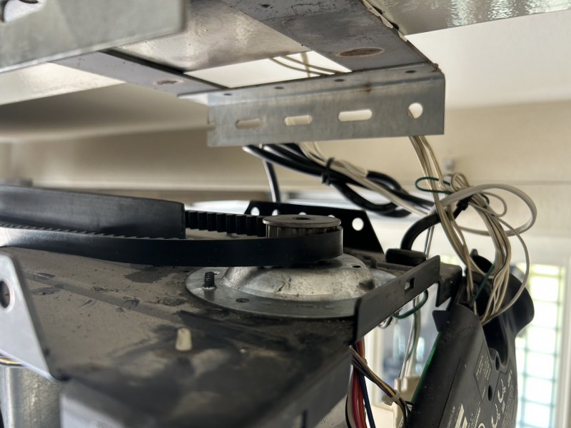 車庫　電動オーバードアシャッター　ベルト・ギア交換