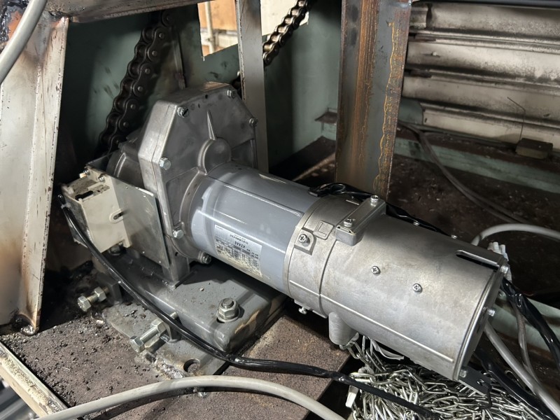 電動シャッター　開閉機・非常電源装置　交換工事