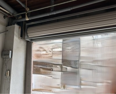 倉庫　電動シャッターから手動シャッターへ交換