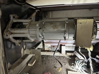 倉庫　重量電動シャッター　開閉機交換工事