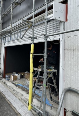 車庫　電動シャッター　新規設置