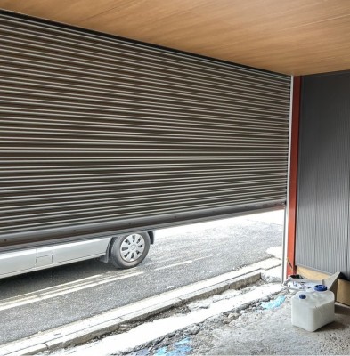 車庫　電動シャッター　新規設置