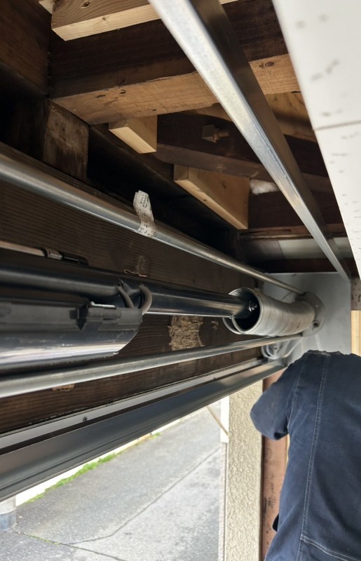 車庫　電動シャッター　交換工事