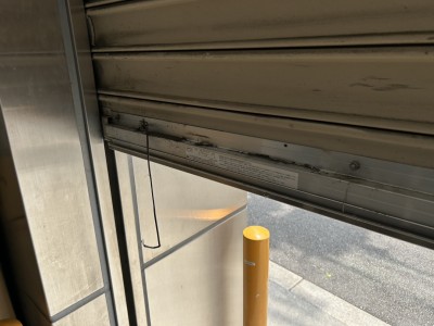 倉庫　電動シャッター　座板検知装置　交換