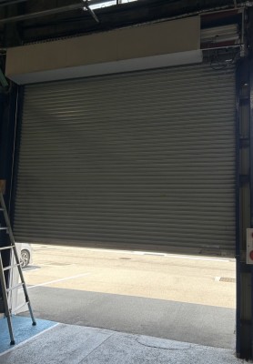 倉庫　電動シャッター　開閉機交換工事