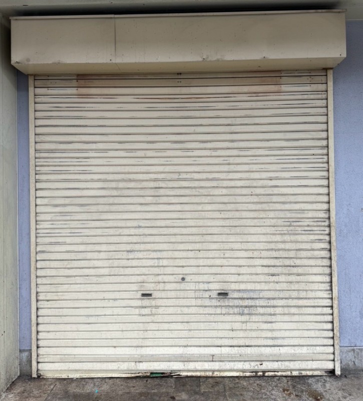 手動シャッター　工事