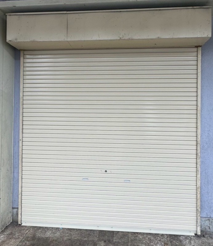 手動シャッター　工事