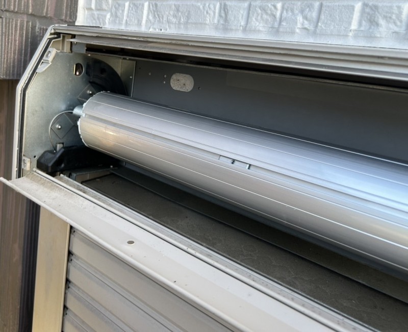 住宅窓電動シャッター　開閉機交換