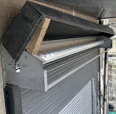 窓　手動シャッターの電動化工事