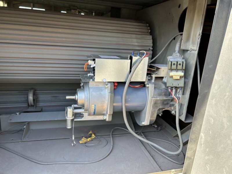 倉庫　電動シャッター　開閉機交換工事